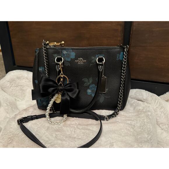 Classy Coach Mini Bennett Satchel in Black Floral Beautiful - Picture 7 of 10